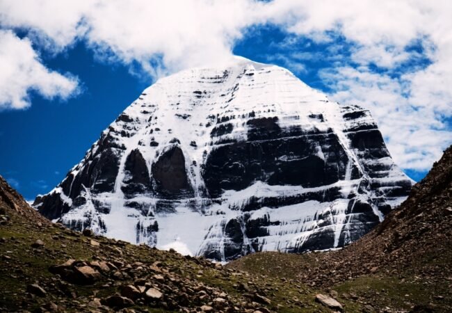 hill peak gif website 1